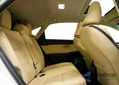 2017 Lexus Nx 200T Base z USA, uszkodzony, nr VIN JTJYARBZ1H2062147